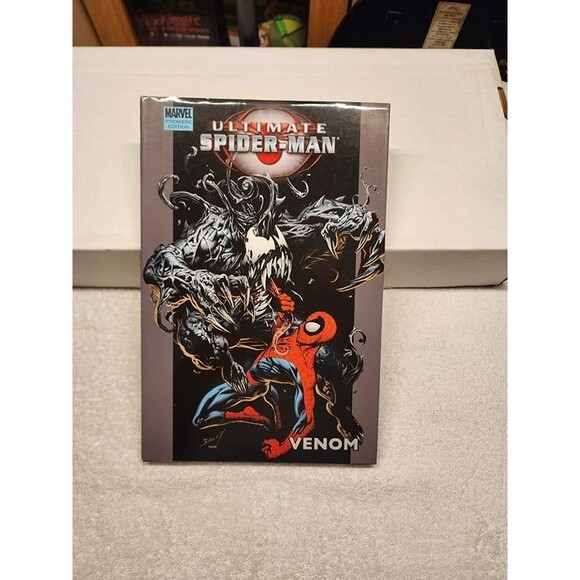 Ultimate Spider-Man Venom HC Premiere Edition - Picture 1 of 2